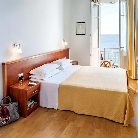 Beau Sejour Hotel 3*