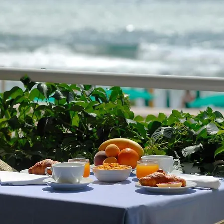 Hotel Beau Sejour 3*